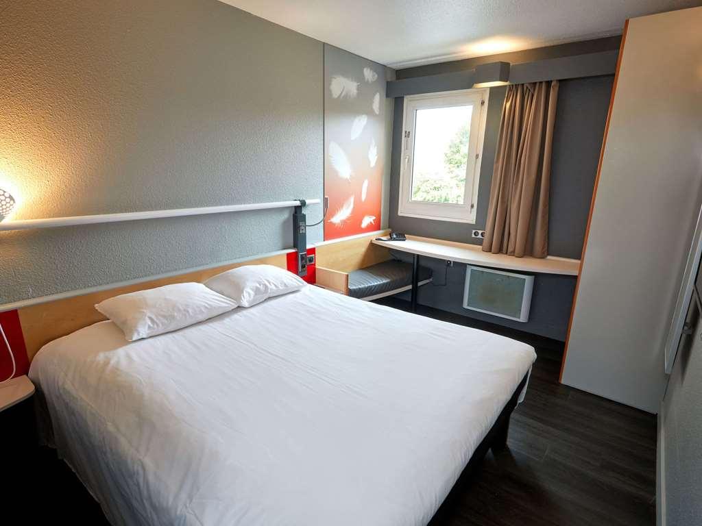 Отель Ibis Auxerre Sud Venoy Номер фото