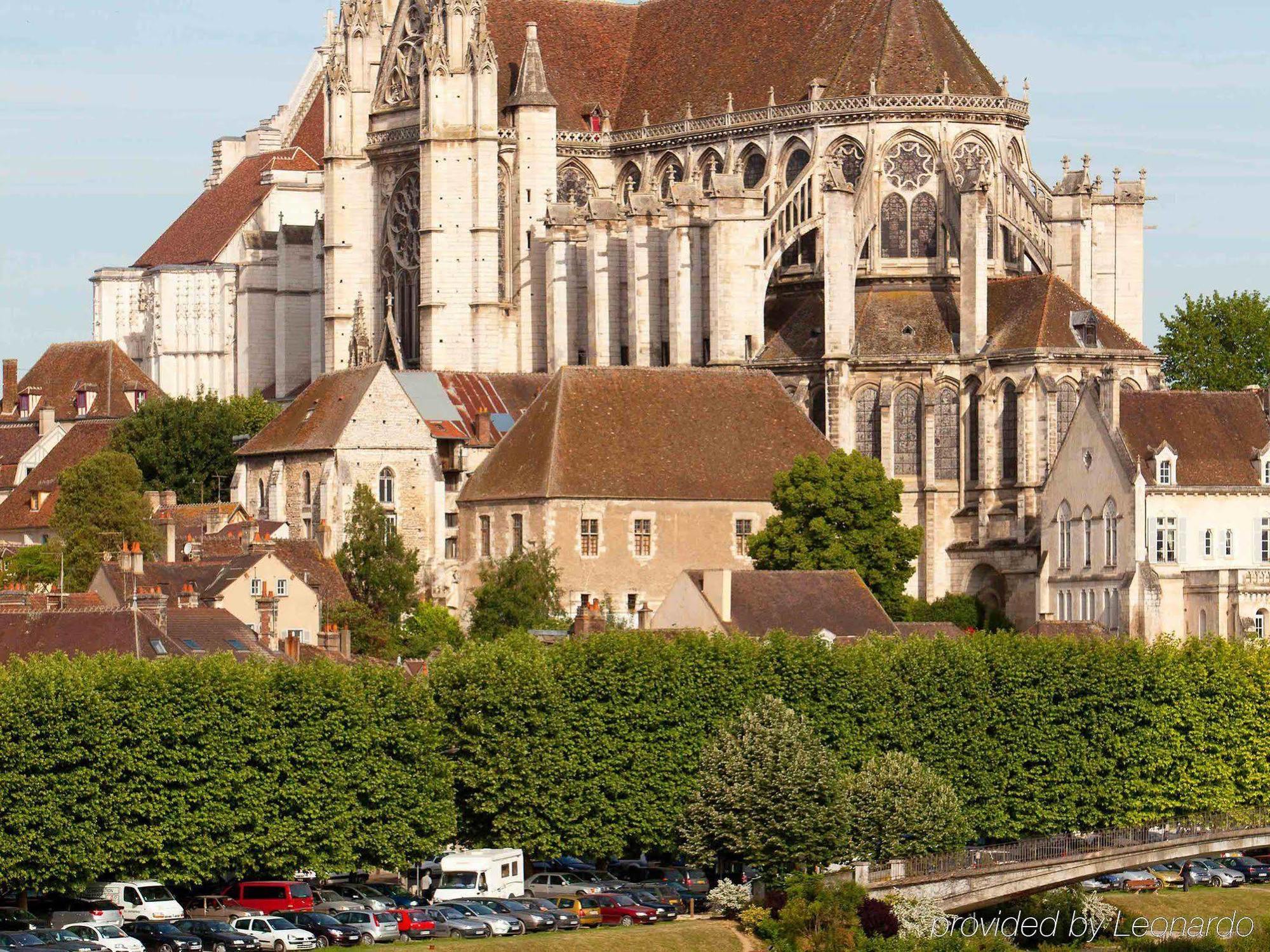 Отель Ibis Auxerre Sud Venoy Экстерьер фото