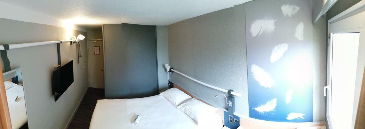 Отель Ibis Auxerre Sud Venoy Экстерьер фото